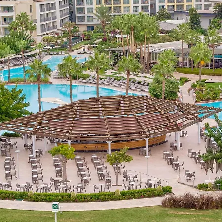 Lara Barut Collection