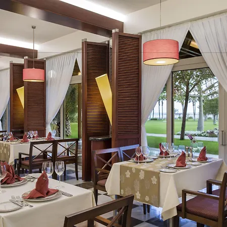 Lara Barut Collection Resort