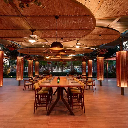 Θέρετρο Lara Barut Collection