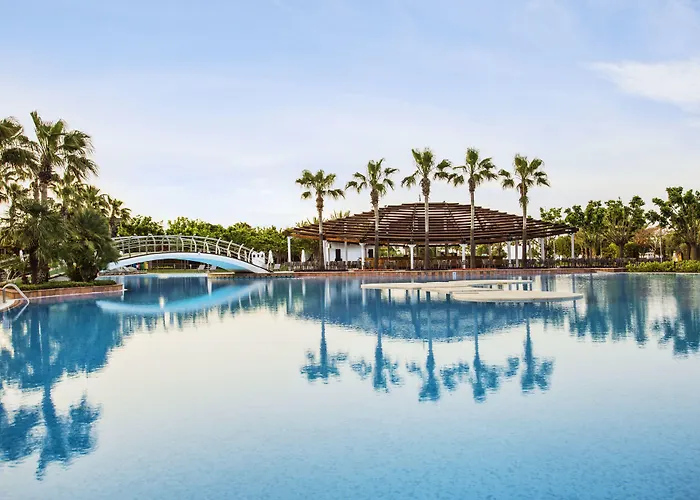 Lara Barut Collection-ultra